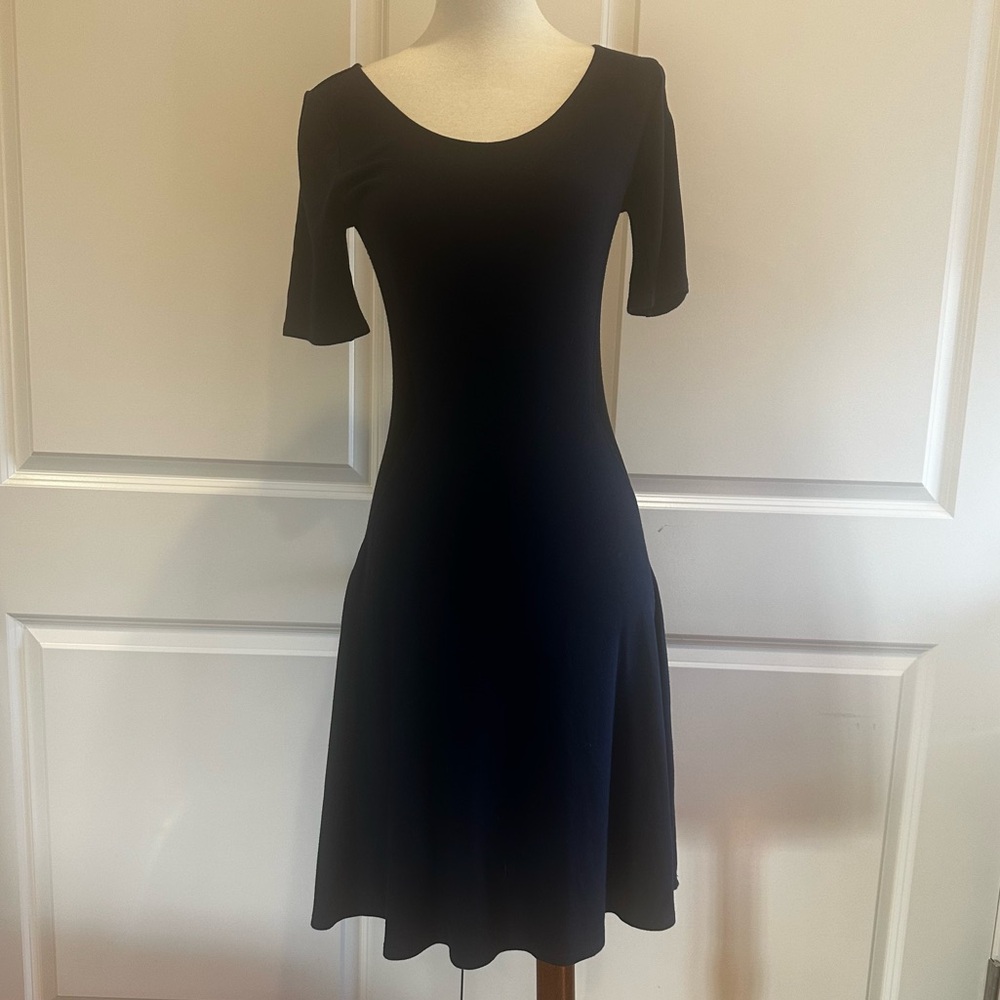 THEORY navy and black dress